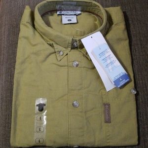Green mens columbia shirt